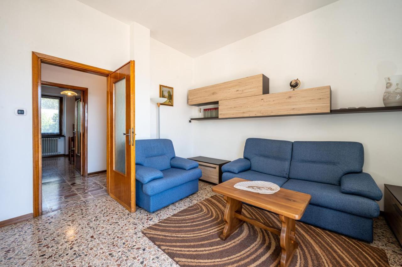 ג'רה לאריו Lake View Apartment With Balcony And Parking - Larihome A25 מראה חיצוני תמונה