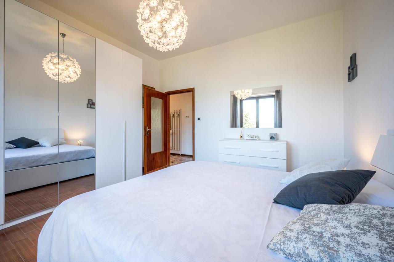 ג'רה לאריו Lake View Apartment With Balcony And Parking - Larihome A25 מראה חיצוני תמונה